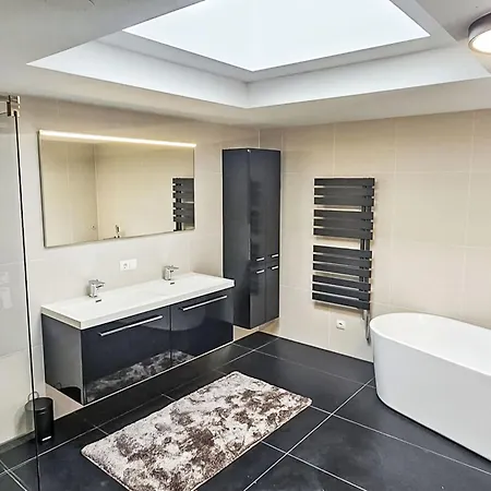 The Penthouse 5 By Interhome